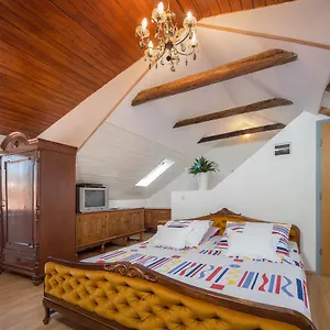 apartment-patricia-trogir.hotels-in-trogir.com/